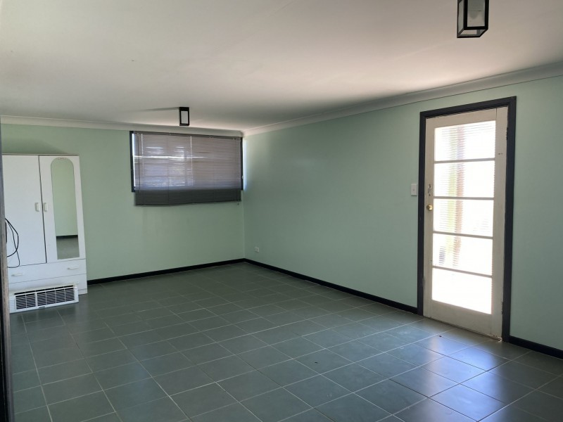 16 Topaz Crescent, Lockyer Waters QLD 4311