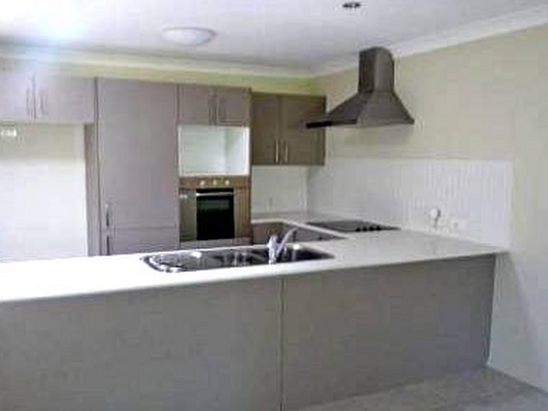 2/19 Raymont Crescent, Gatton QLD 4343