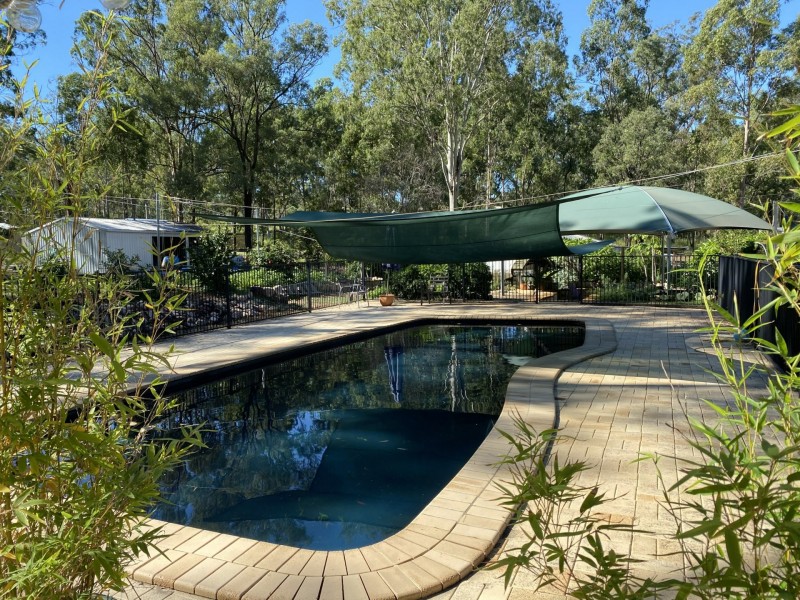 43 hewett drive, Regency Downs QLD 4341