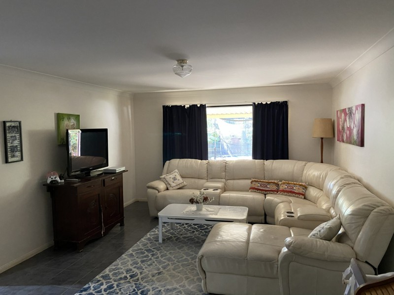 43 hewett drive, Regency Downs QLD 4341