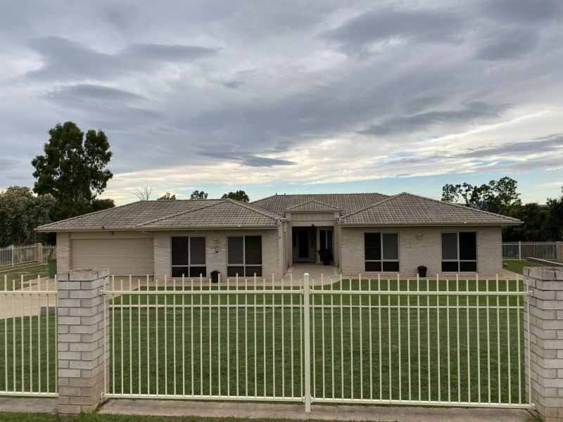 77 Parklea Drive, Placid Hills QLD 4343