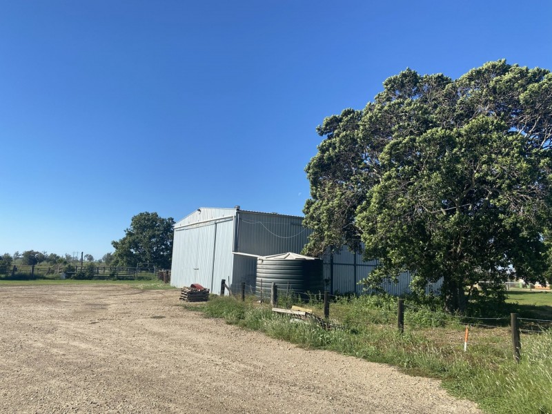 6 Lyons Road, Lake Clarendon QLD 4343