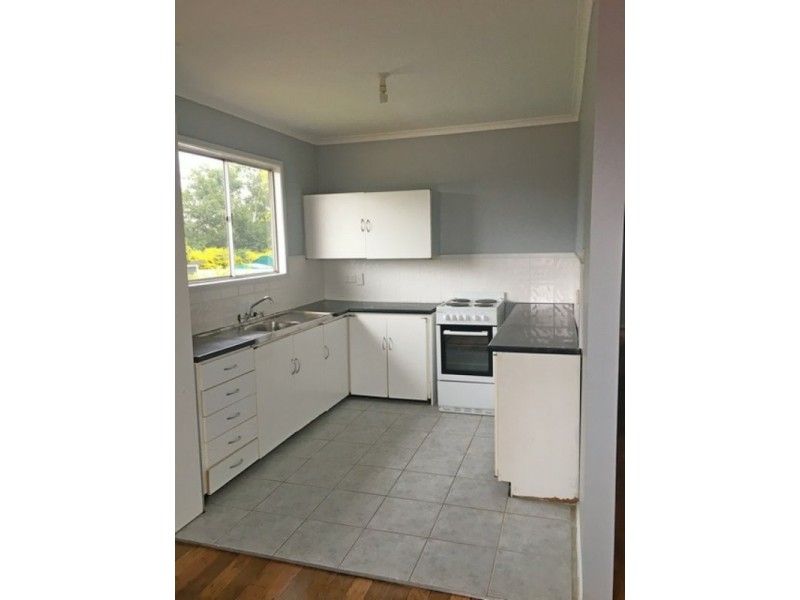 8 DWYER STREET, Gatton QLD 4343