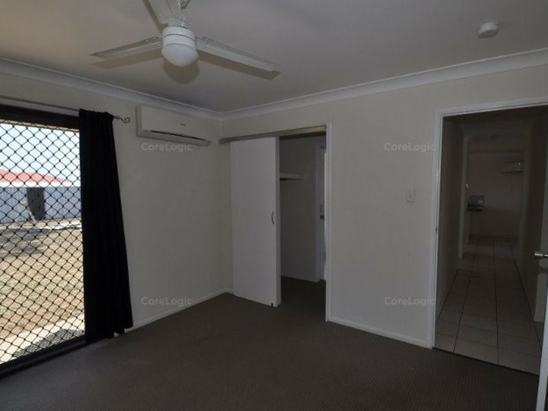 8 Davis Crescent, Gatton QLD 4343