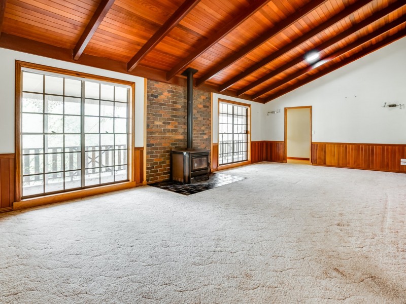 61 Mill Road, Upper Lockyer QLD 4352