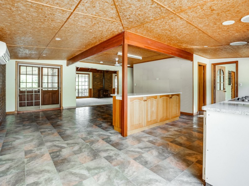 61 Mill Road, Upper Lockyer QLD 4352