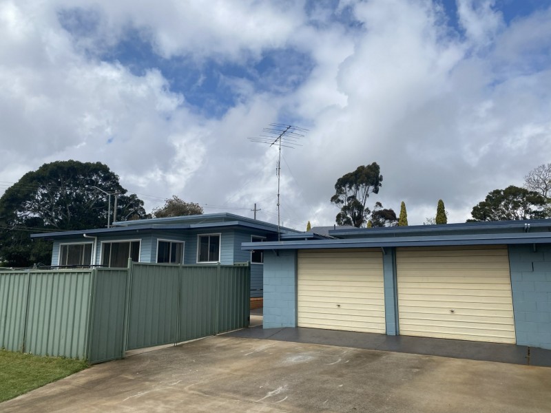 397 Tor street, Newtown QLD 4350