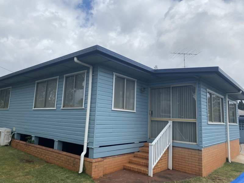 397 Tor street, Newtown QLD 4350