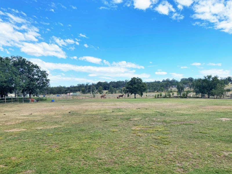 34 Hewett Drive, Regency Downs QLD 4341