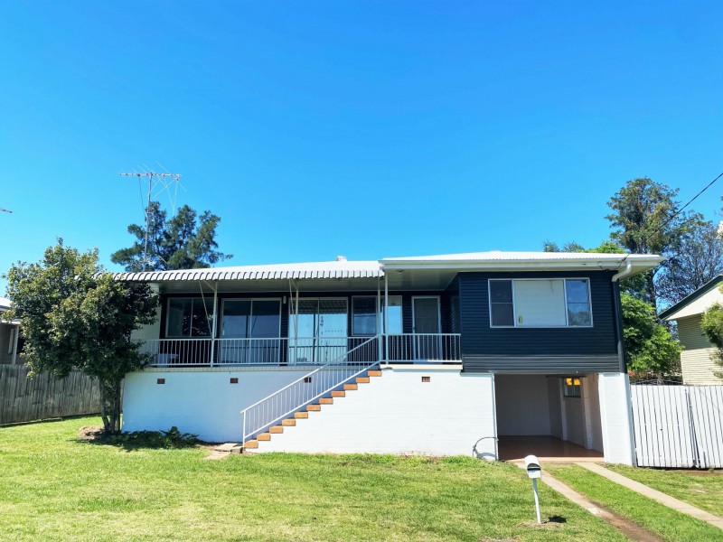 16 Yates Street, Gatton QLD 4343