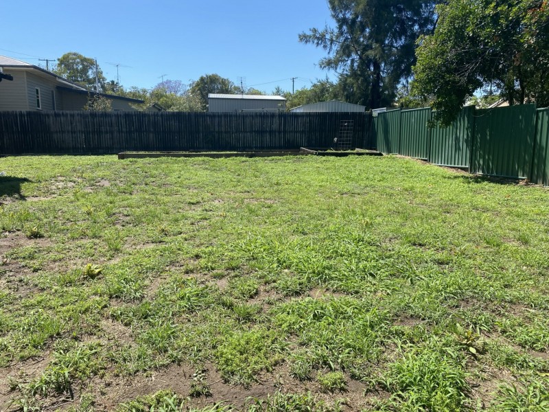 16 Yates Street, Gatton QLD 4343