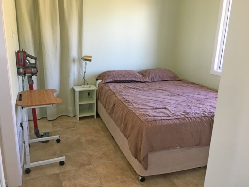 1/8 STOKES COURT, Summerholm QLD 4341