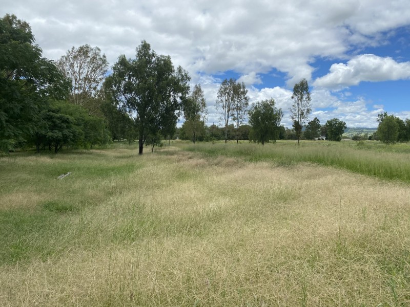 33 Werth Street, Helidon QLD 4344