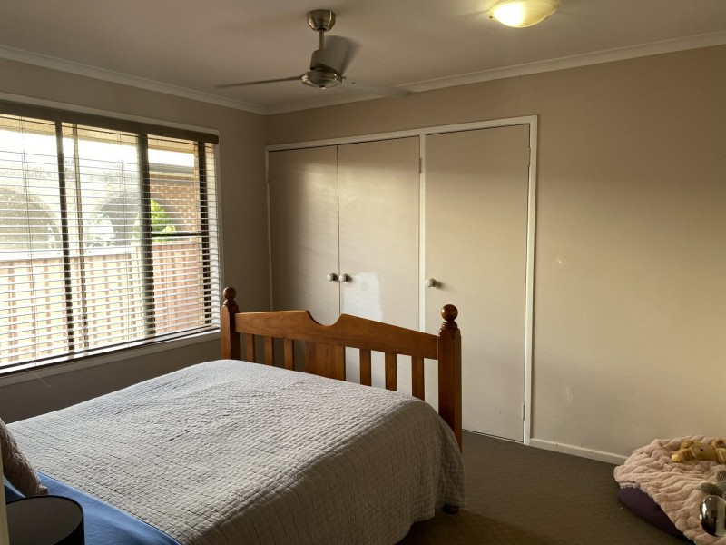 6 Kensington Drive, Withcott QLD 4352