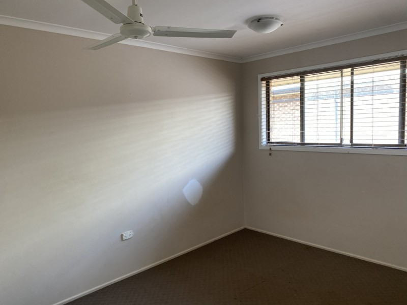 6 Kensington Drive, Withcott QLD 4352