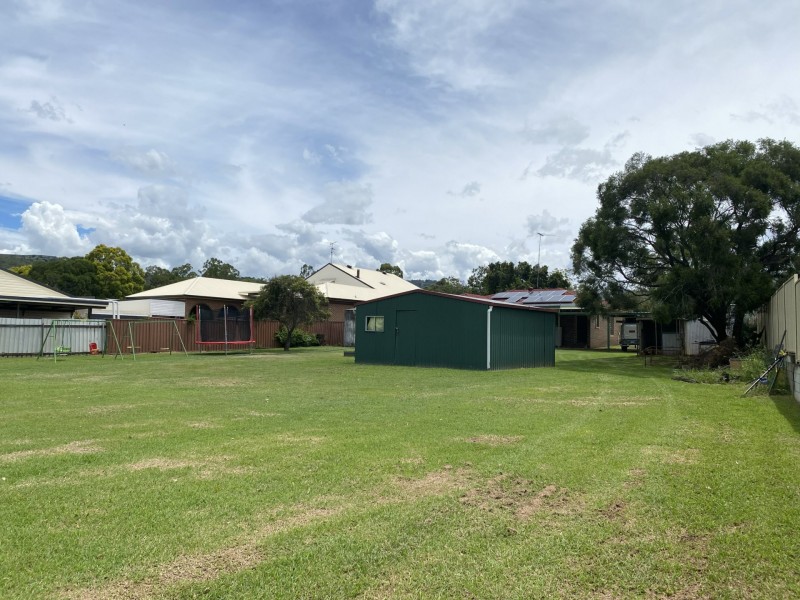 6 Kensington Drive, Withcott QLD 4352