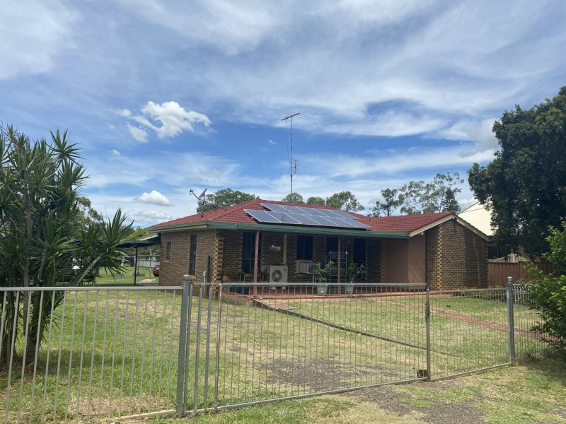 6 Kensington Drive, Withcott QLD 4352