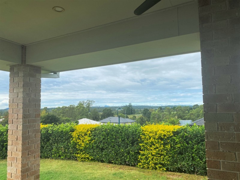 4 Sunnywood Street, Fernvale QLD 4306