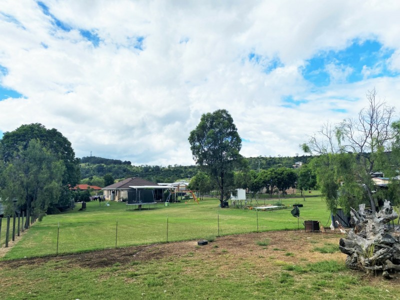 10 Donaldson Road, Plainland QLD 4341