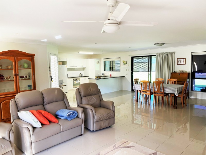 33 Numera Court, Adare QLD 4343