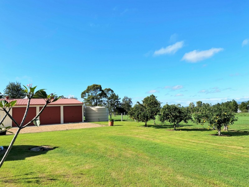 33 Numera Court, Adare QLD 4343