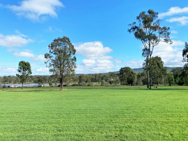 33 Numera Court, Adare QLD 4343