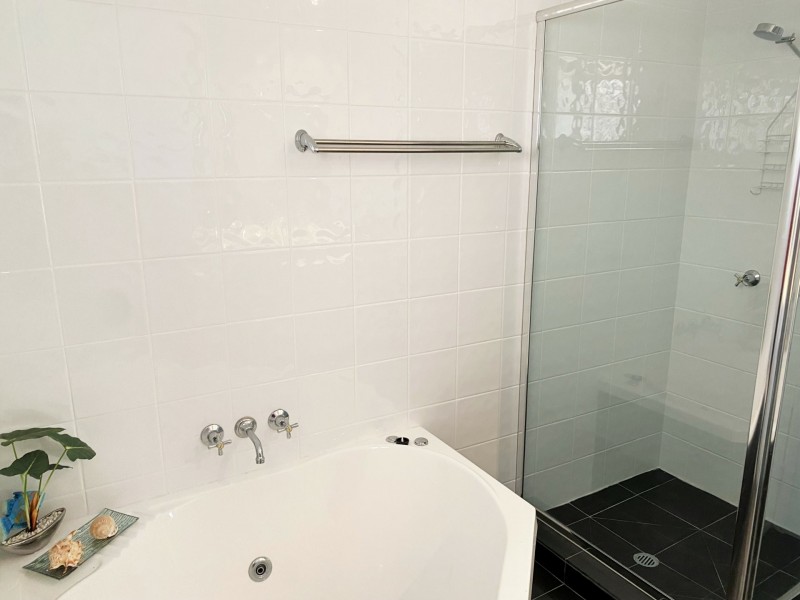 33 Numera Court, Adare QLD 4343