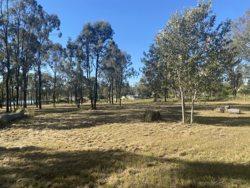 10 Sandalwood Drive, Brightview QLD 4311
