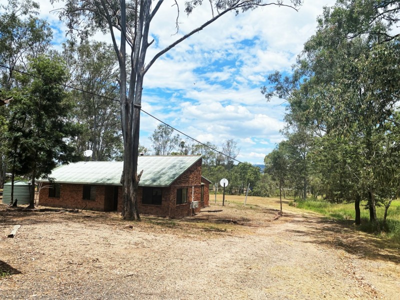 10 Yellowood Court, Kensington Grove QLD 4341