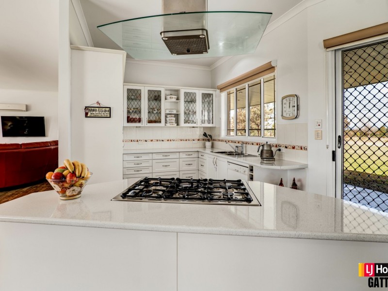 13 Zabel Drive, Plainland QLD 4341