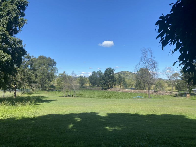 6 Hein Court, Regency Downs QLD 4341