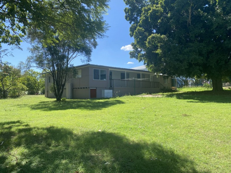 6 Hein Court, Regency Downs QLD 4341