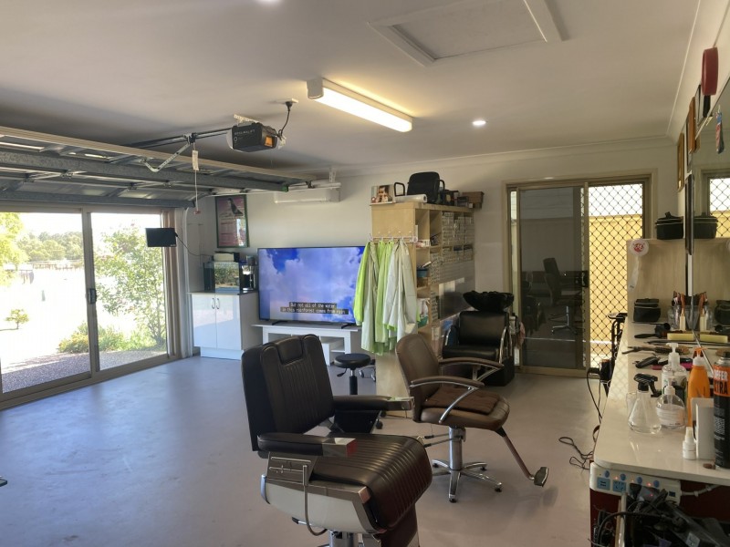13 Peppertree Place, Plainland QLD 4341