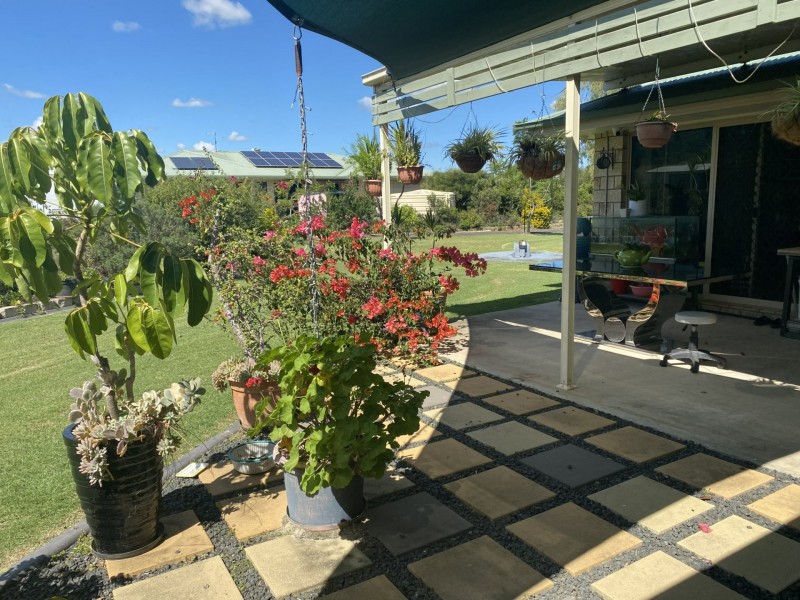 13 Peppertree Place, Plainland QLD 4341