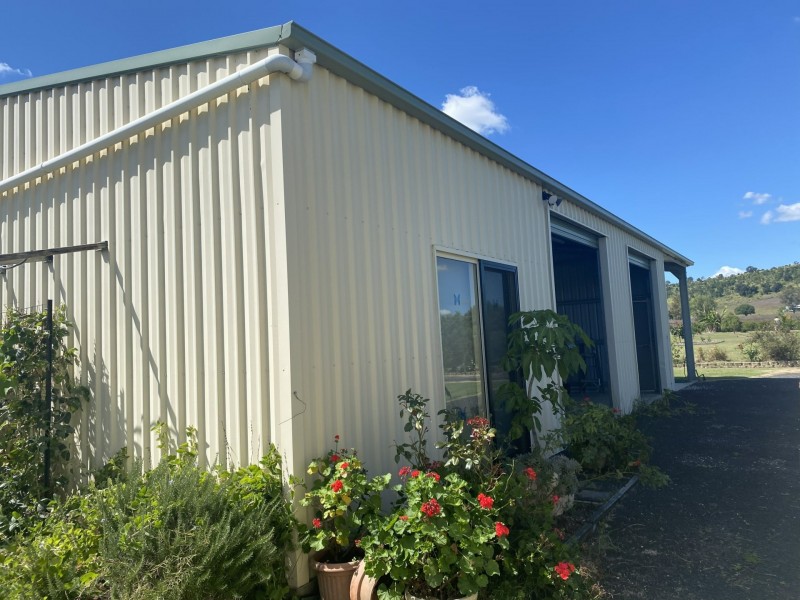 13 Peppertree Place, Plainland QLD 4341