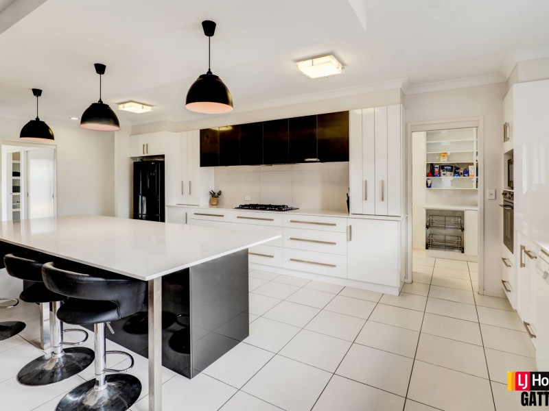 5 Banksia Rd, Gatton QLD 4343