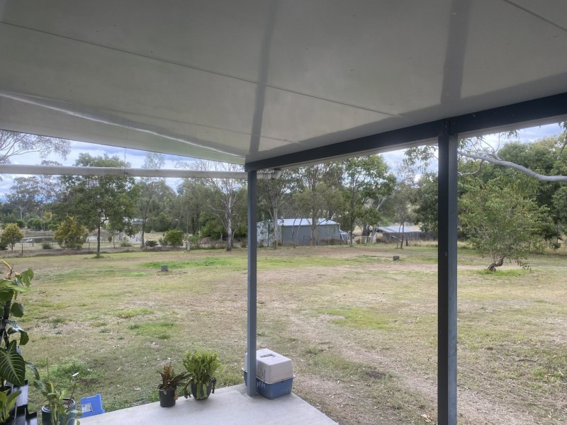 17 Hughes Road, Plainland QLD 4341