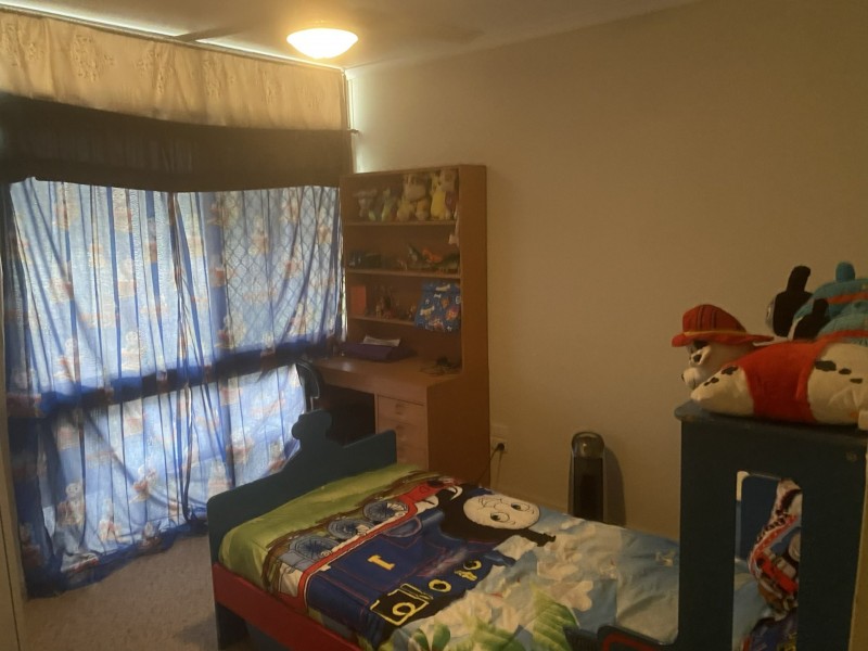 17 Hughes Road, Plainland QLD 4341