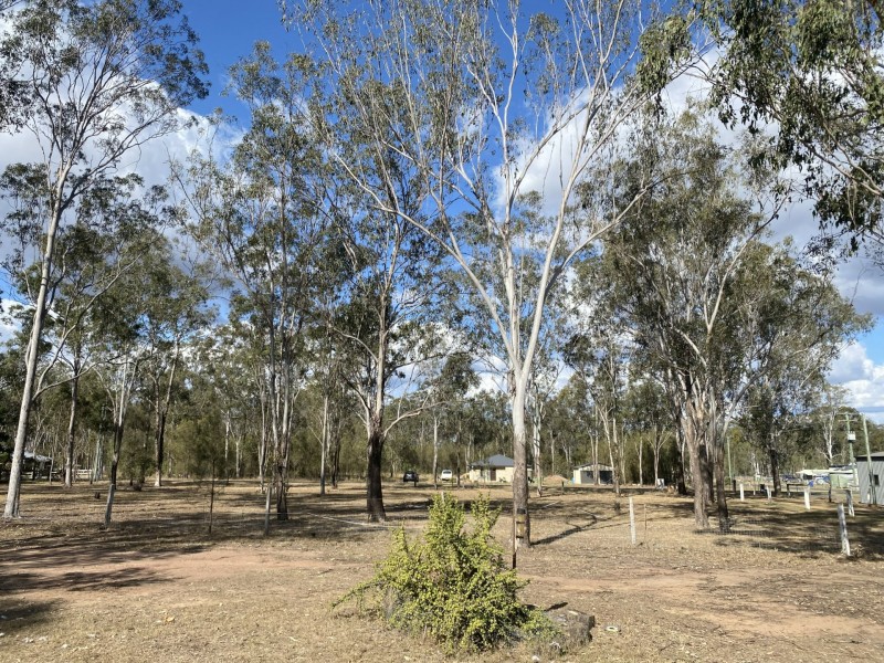 12 Lewis Court, Lockyer Waters QLD 4311