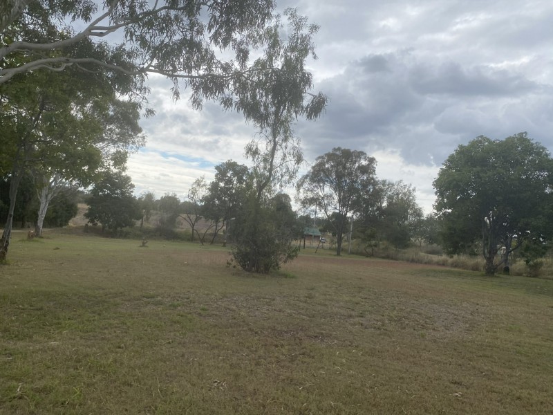 17 Hughes Road, Plainland QLD 4341