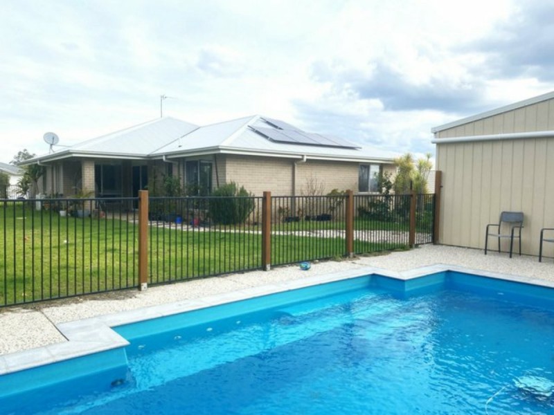 15 WOODSIDE  DRIVE, Gatton QLD 4343
