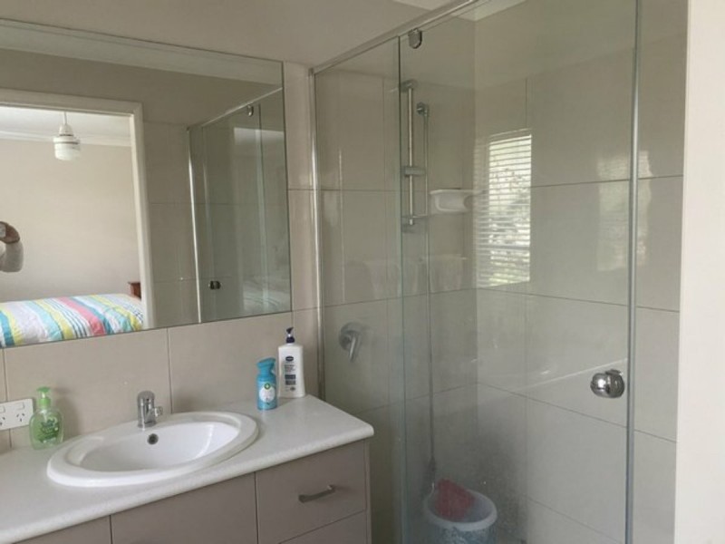 15 WOODSIDE  DRIVE, Gatton QLD 4343