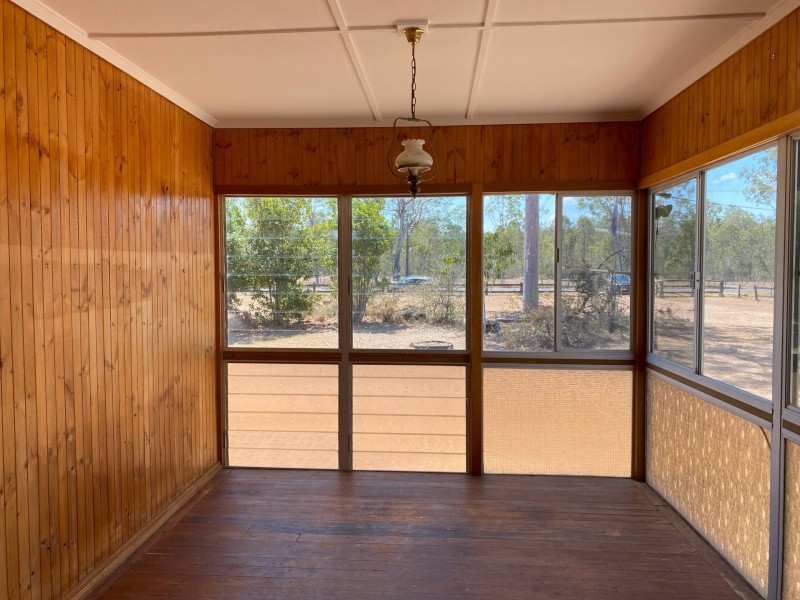 34 Kelly Road, Spring Creek QLD 4343