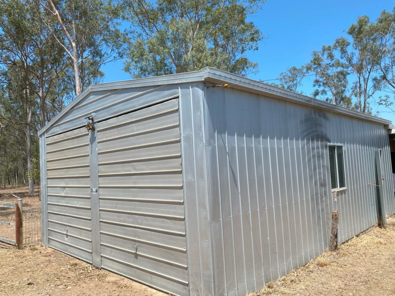 34 Kelly Road, Spring Creek QLD 4343