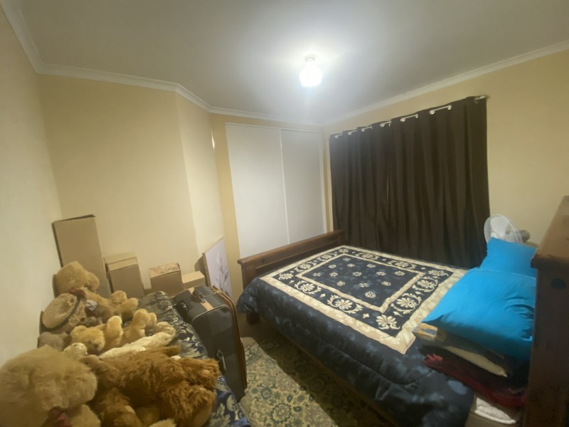 1/3 Leslie, Gatton QLD 4343