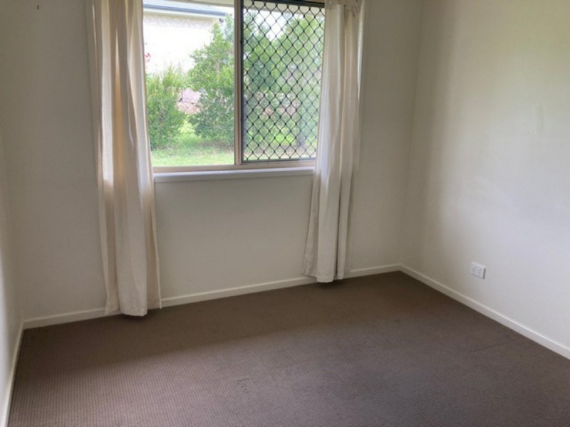 2 WESTWOOD CRESCENT, Hatton Vale QLD 4341