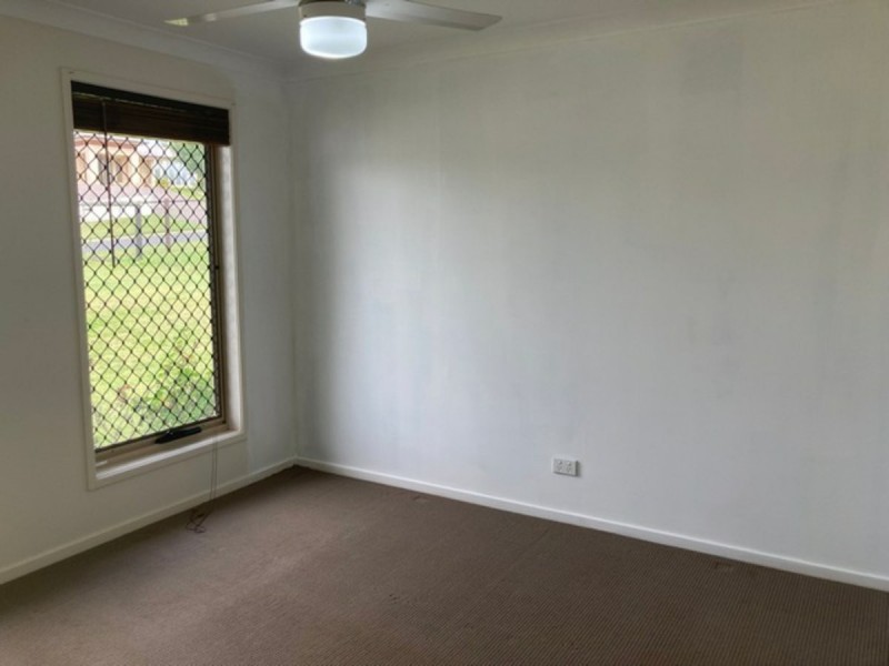 2 WESTWOOD CRESCENT, Hatton Vale QLD 4341