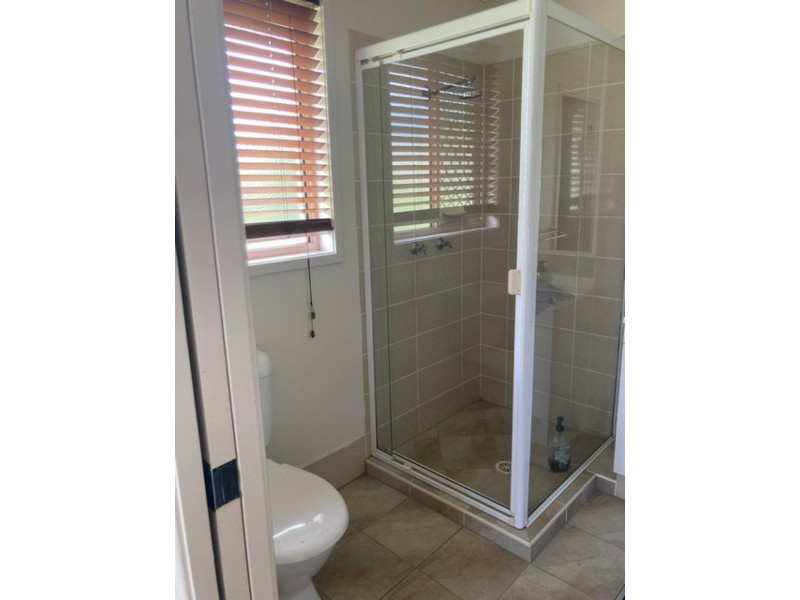 2 WESTWOOD CRESCENT, Hatton Vale QLD 4341