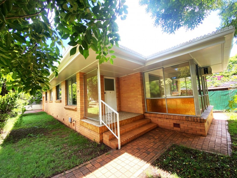 17 Cohoe Street, East Toowoomba QLD 4350