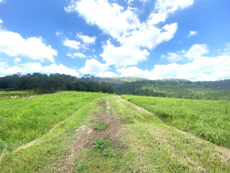 1789 Gatton Clifton Road, Mount Whitestone QLD 4347